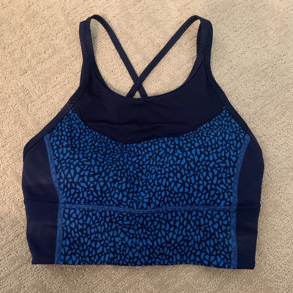 Lululemon sports bra